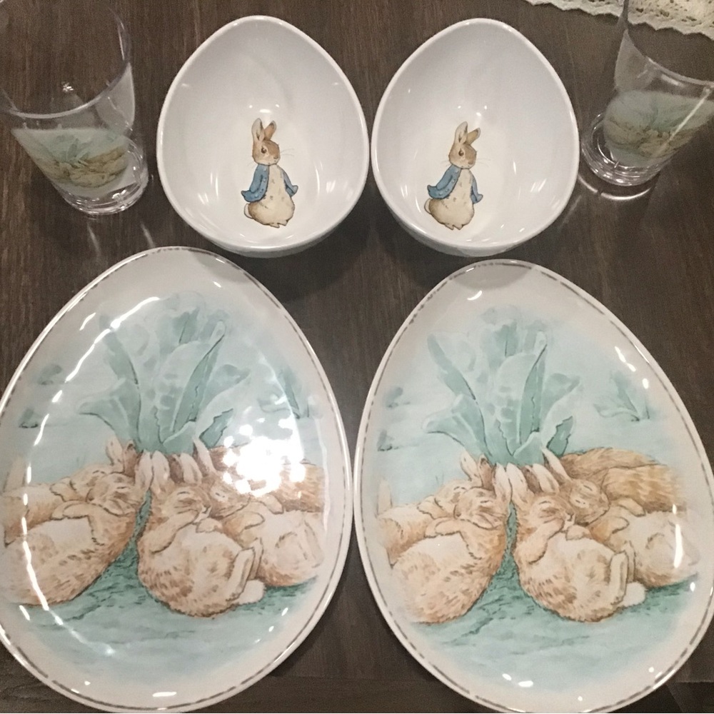 Pottery Barn Bunny Dinnerware Set - White and Brown